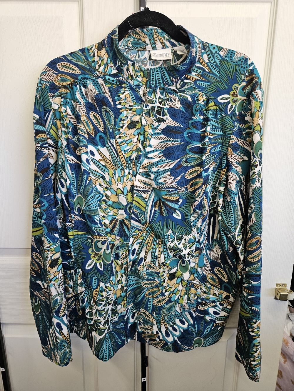 Chico's Zenergy Blue Teal & Gold Printed Lightweight Jacket